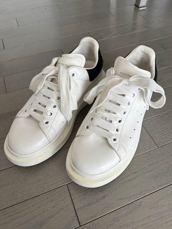 Alexander McQueen Shoes - Alexander McQueen White Leather Sneakers with Black Heel Tab